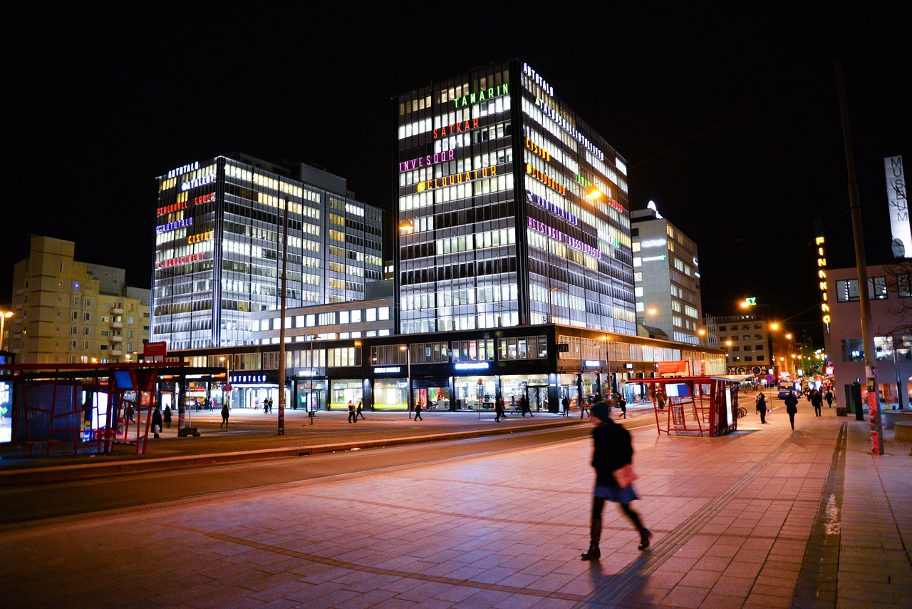 常州夜景璀璨闪耀，尽显现代都市魅力新篇章